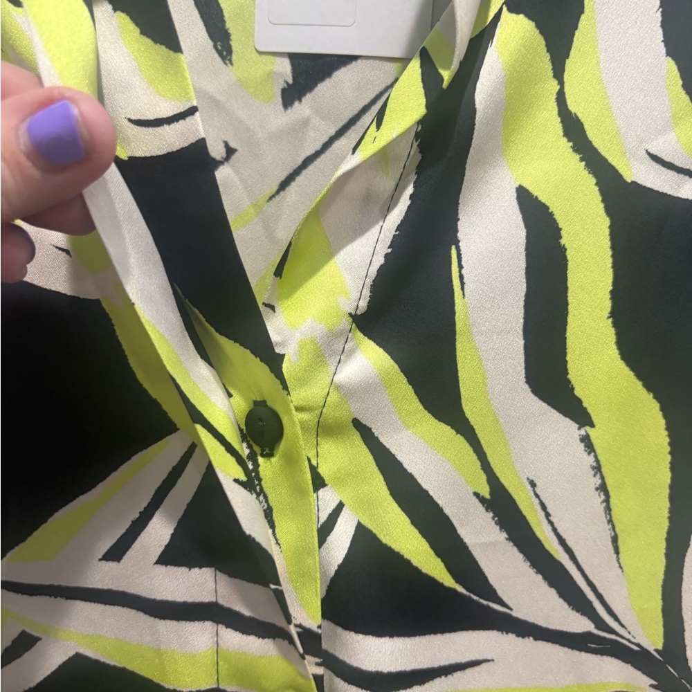 Joseph Ribkoff Black, Lime and Cream Leaf-Print Blouse, Size 4 (oversized), NWT - Picture 7 of 10